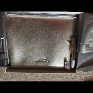 Never used John Hardy metallic wristlet